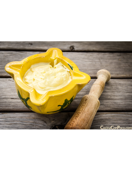 Ali Oli: Salsa Tradicional Mediterránea para Tus Platillos